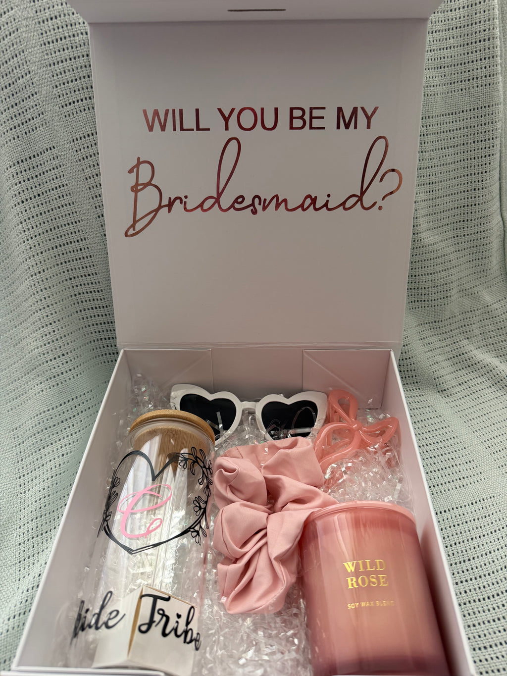 Magnetic luxury personalised gift box with ribbon